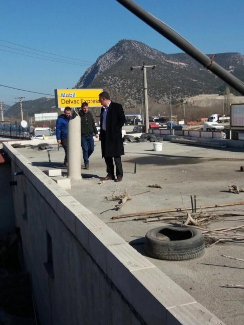 Vezirhan Sanayi Sitesinde Çalışmalar Devam Ediyor