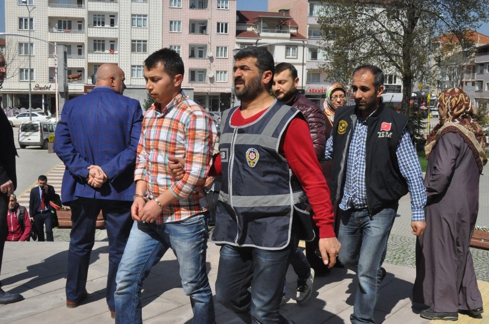 4 Fetö Üyesi Yakalandı