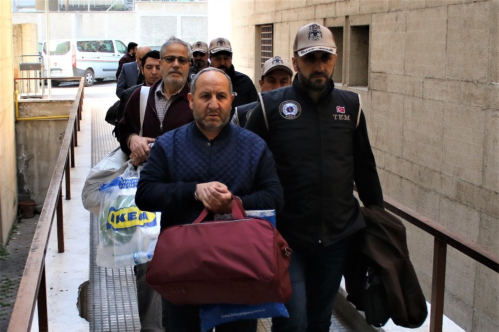 Bursada Fetö/pdynin Mütevelli Heyetinden 7 Kişi Adliyeye Sevk Edildi