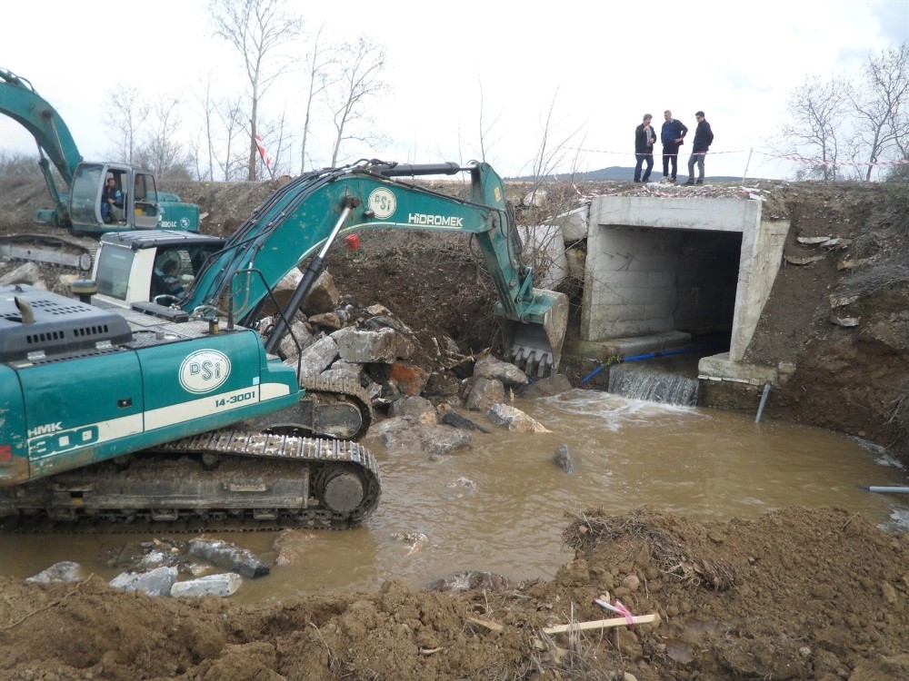 Bursada Taşkını Önlemek İçin Seferberlik