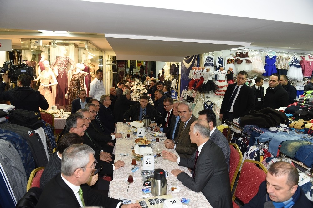 Bursanın Tarihi Çarşıları Avmlerle Yarışıyor