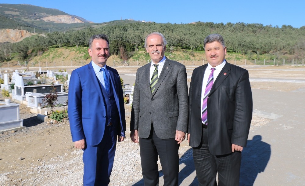 Gemlike Yeni Mezarlık