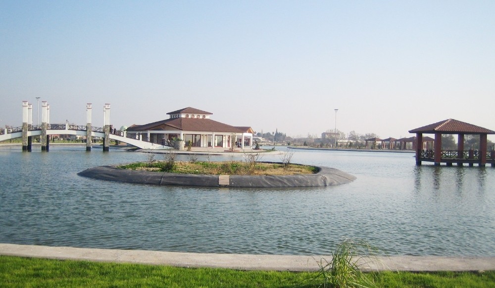 Karacabey Belediyesinden Kapalı Yüzme Havuzuna Makyaj