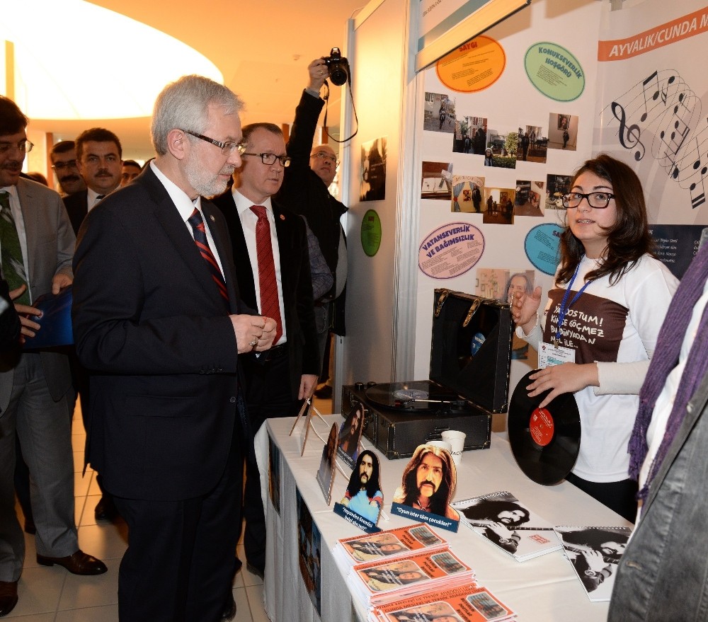 Liseli Mucitlerin Eserleri Uludağ Üniversitesinde Sergileniyor