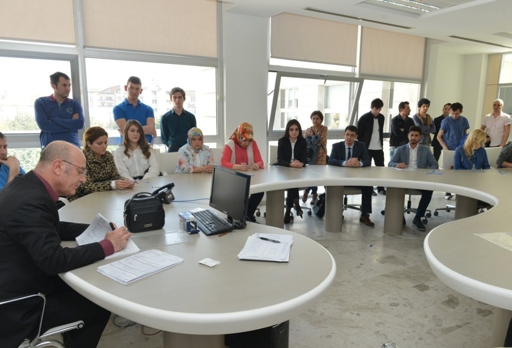 Nilüfer Belediyesi İş Arayanla İşveren Arasında Köprü Oldu