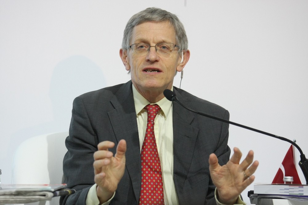 Simon Calder: Terör Olayları İle Bir Şekilde Yüzleşmemiz Ve Ülkeyi Kalkındırmamız Lazım