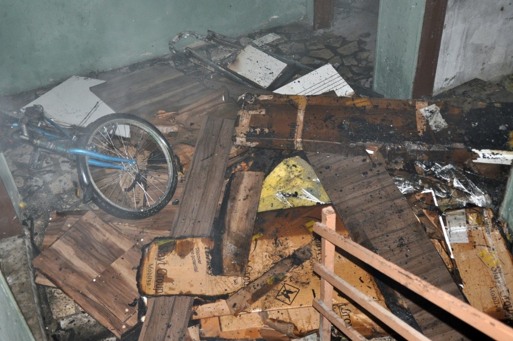 Yangında Mahsur Kaldılar