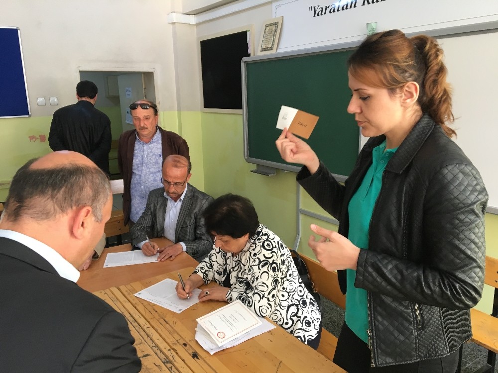 Bursada Evet Oyu Yüzde 53.21