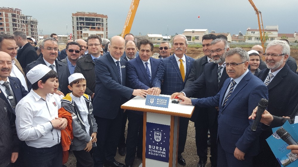 Bursada Külliyeler Yükseliyor