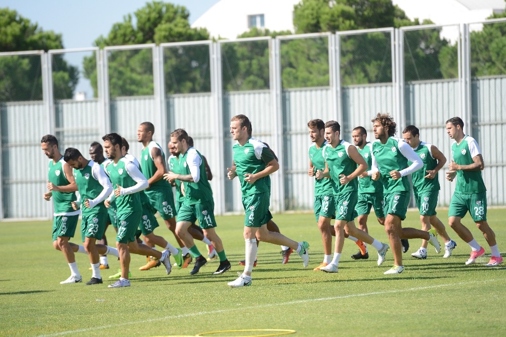 Bursasporda Galatasaray Mesaisi Sürüyor