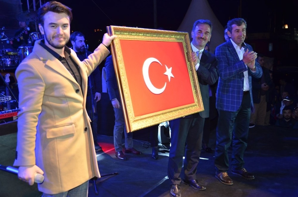 Gemlikte Mustafa Ceceli Rüzgârı