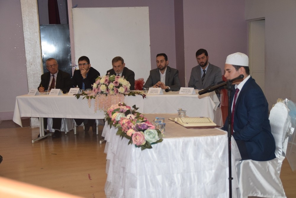 Kuran Bülbülleri Yarıştı