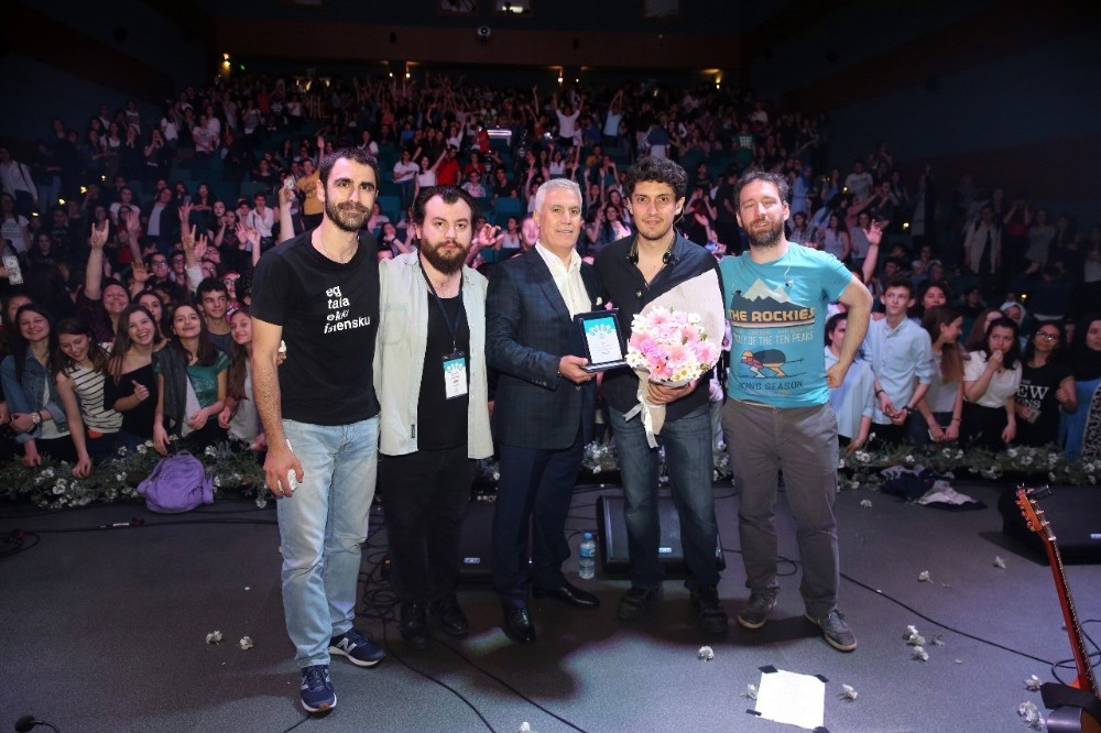 Nilüfer Liselerarası Müzik Yarışmasına Pinhani Damga Vurdu