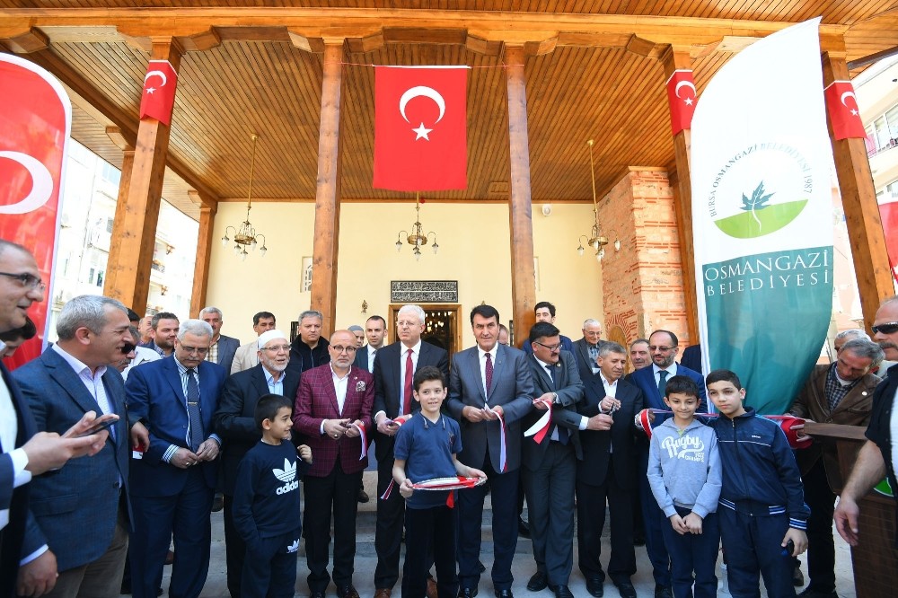 Osmangaziden Camilere Hizmet Eli
