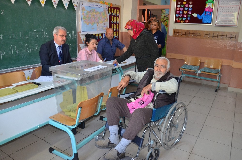 (Özel Haber) Bursadaki Engelli Hastalar En Rahat Oyunu Kullandı