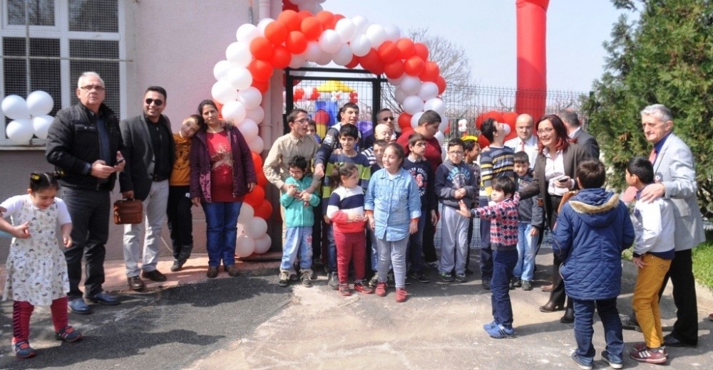 Samanlı Engelliler Okuluna Oyun Parkı