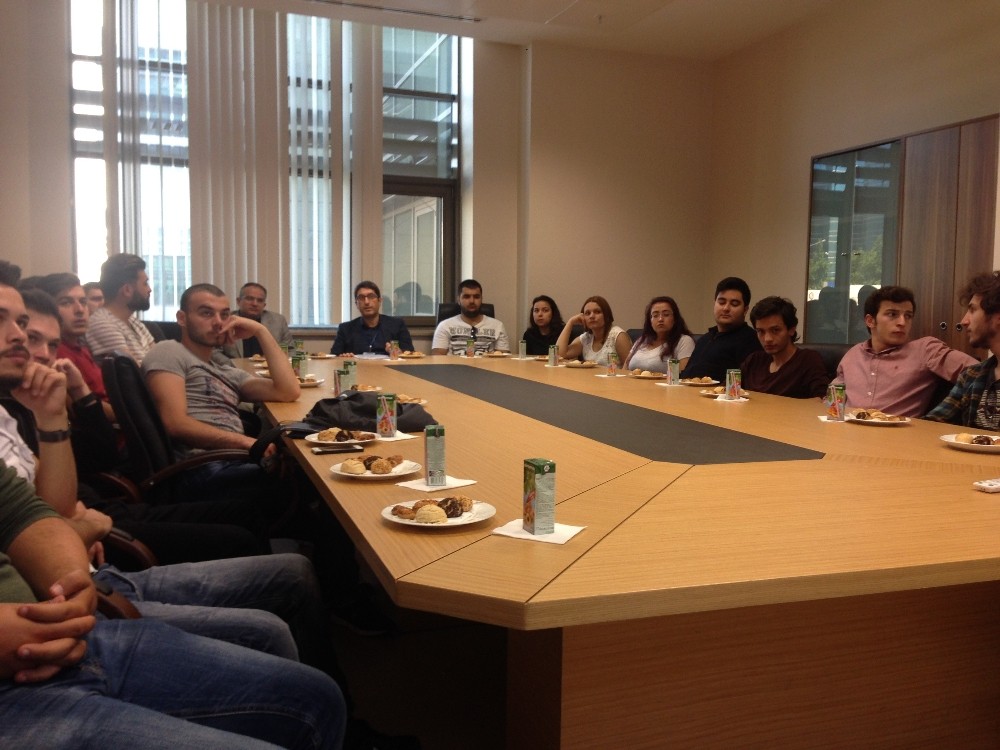 Büyükşehir Üniversitelilere Rehber Oluyor