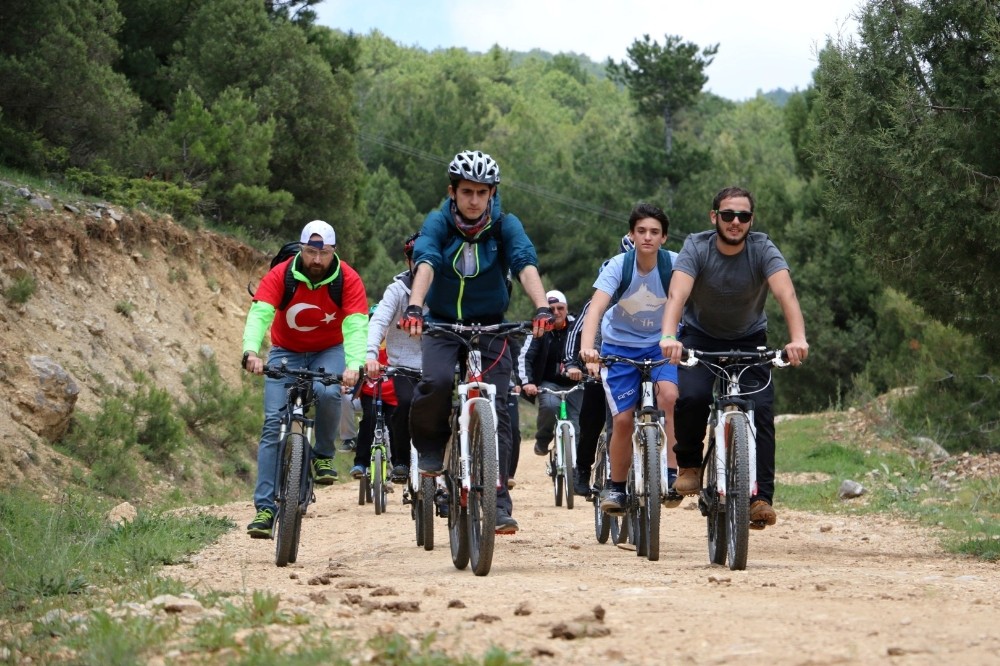 Doğa Tutkunları Gelemiçi Keşfetti
