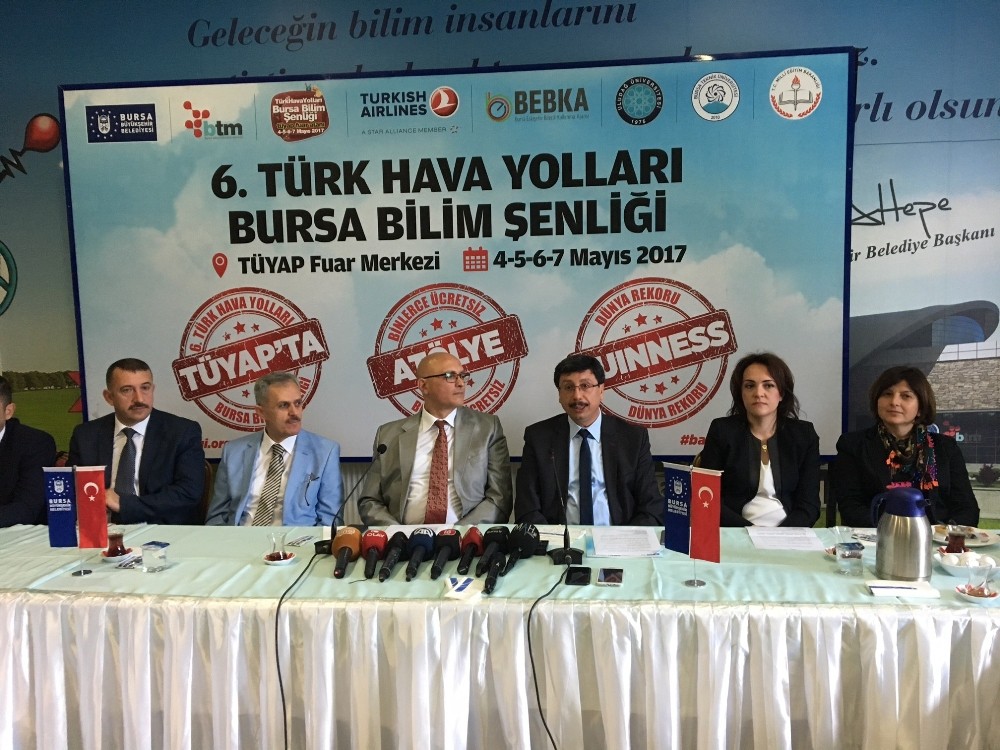 Dünyanın Beklediği Bilim Şenliği Başlıyor