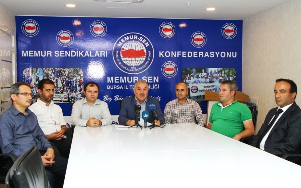 Eğitim-Bir-Sen Bursa 1 Nolu Şubesinden 19 Mayıs Kutlaması