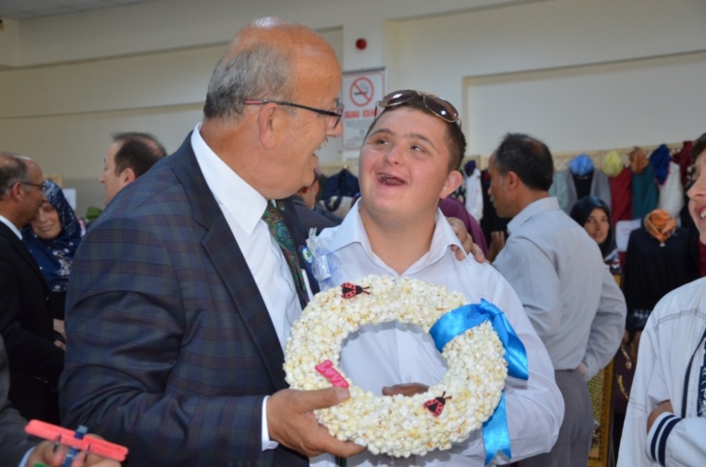 İznik Halk Eğitimde Yıl Sonu Heyecanı