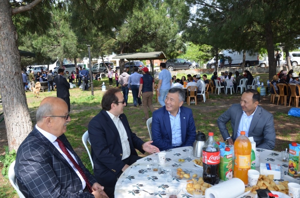 İznikte Kırgız Şenliği