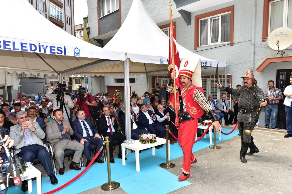 Karadavut Hazretleri Anıldı