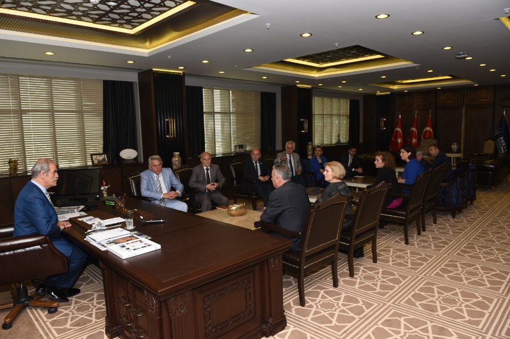 Kosova Bursayla İş Birliği Arayışında