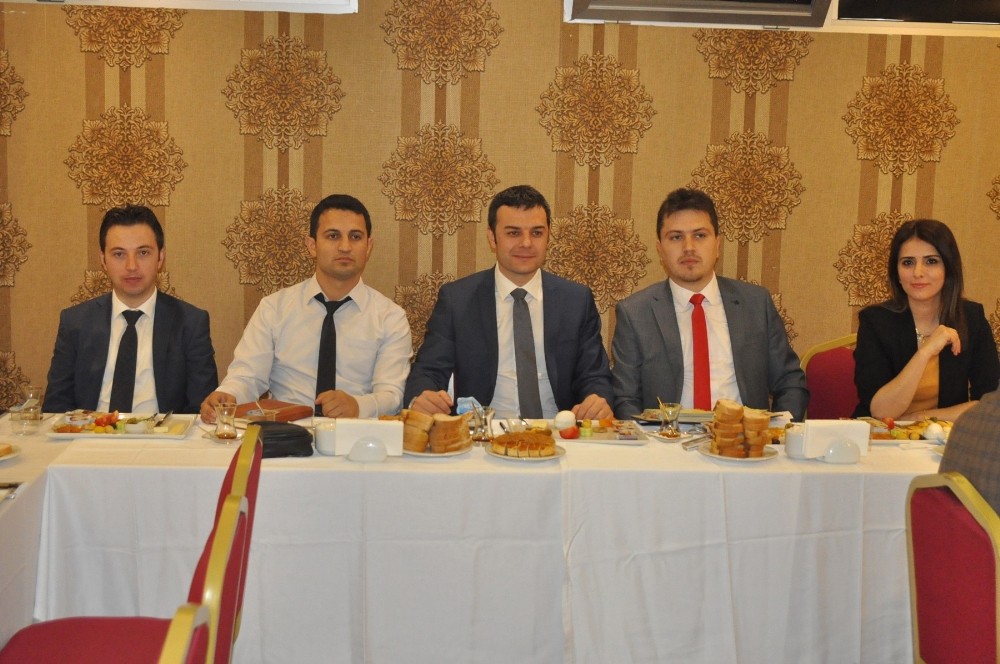 Muhtarlar Uedaştan Memnun