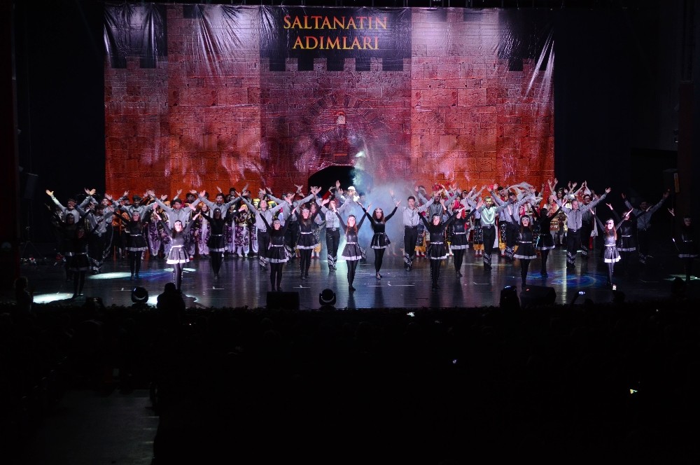 ‘Saltanatın Adımlarından Görkemli Kapanış