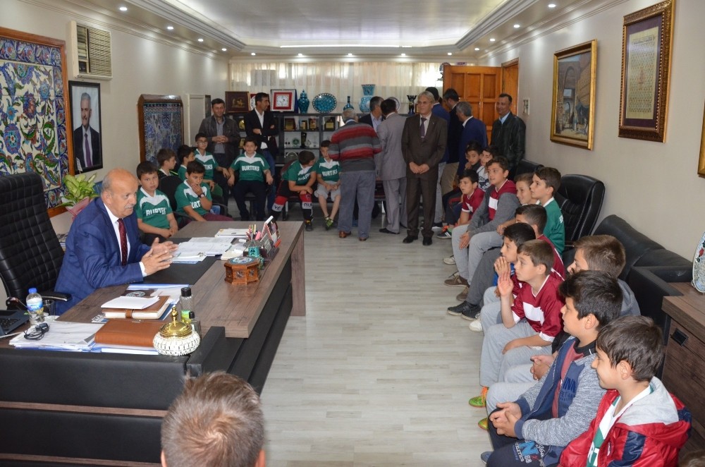 Şampiyonlar İzniki Bursada Temsil Edecek