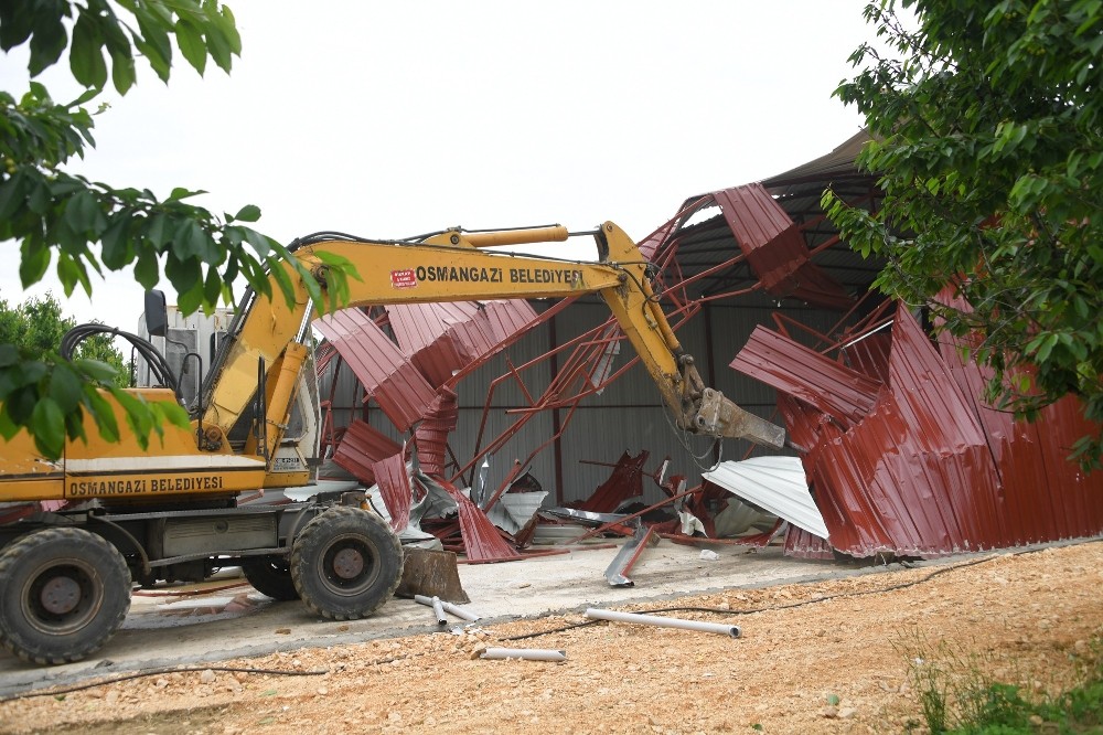 Tarım Arazileri Kaçak Yapılardan Temizleniyor