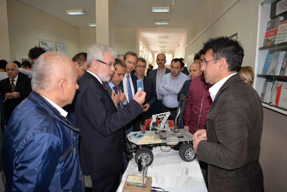 Teknik Öğrencilerin Projeleri Görücüye Çıktı
