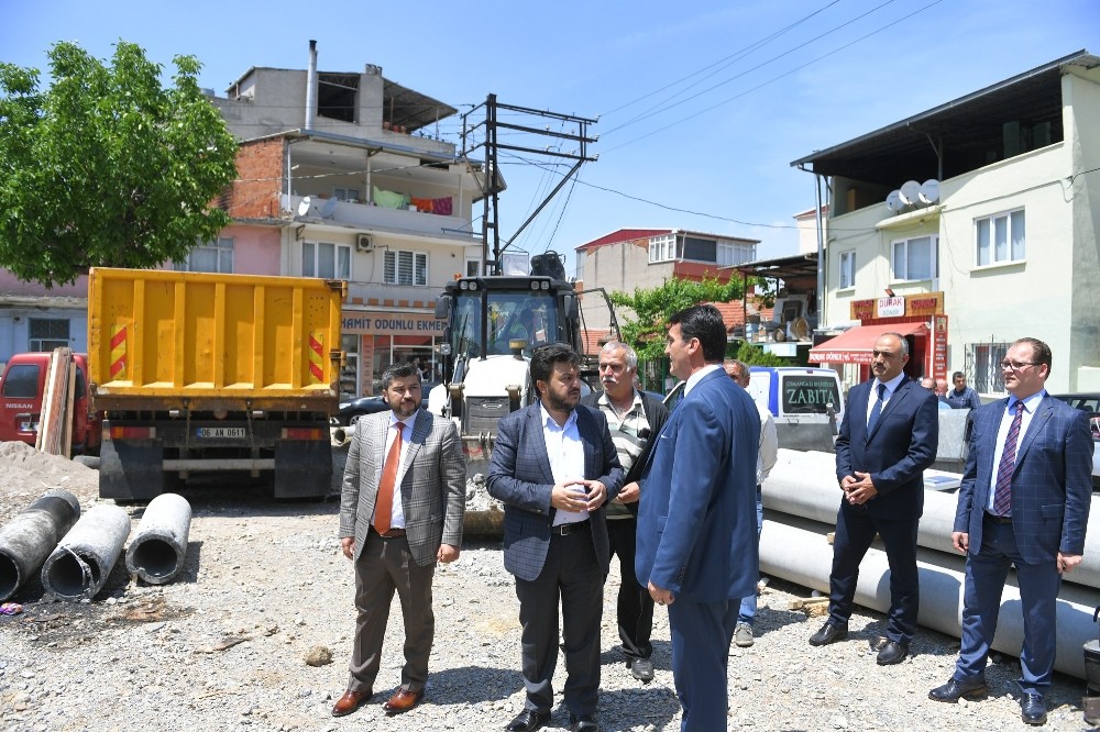 Tuna Mahallesine Modern Meydan