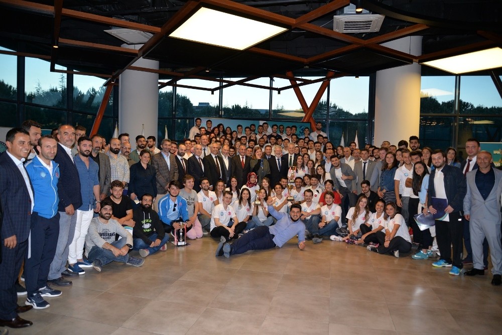 Uludağ Üniversitesinden Başarılı Sporculara ‘Teşvik Ödülü