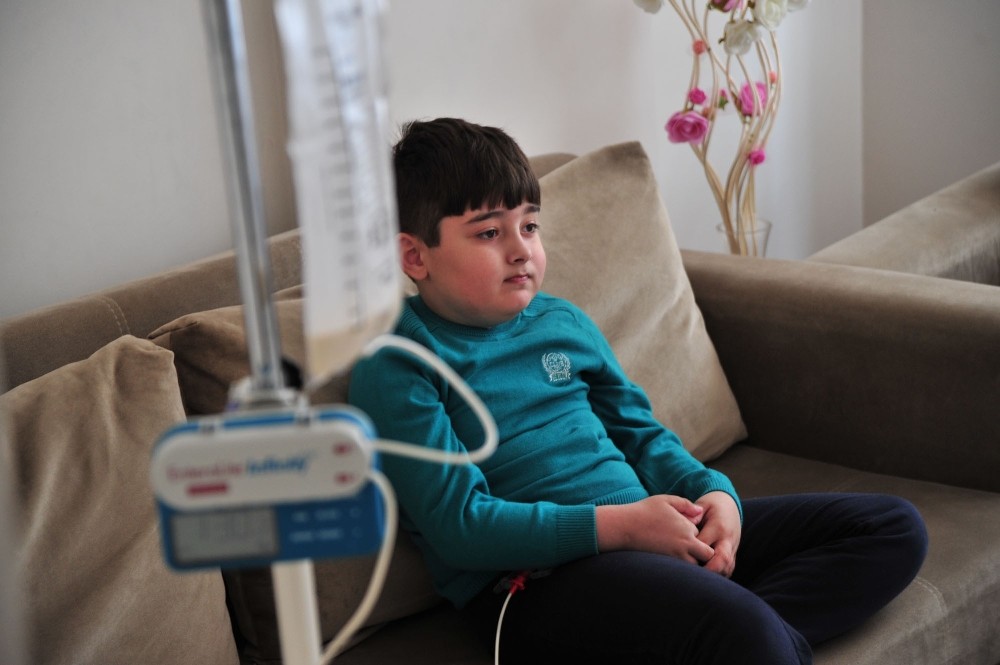 90 Ameliyat Geçiren 9 Yaşındaki Kayra Tedavi İçin Yeniden Abdye Gitti