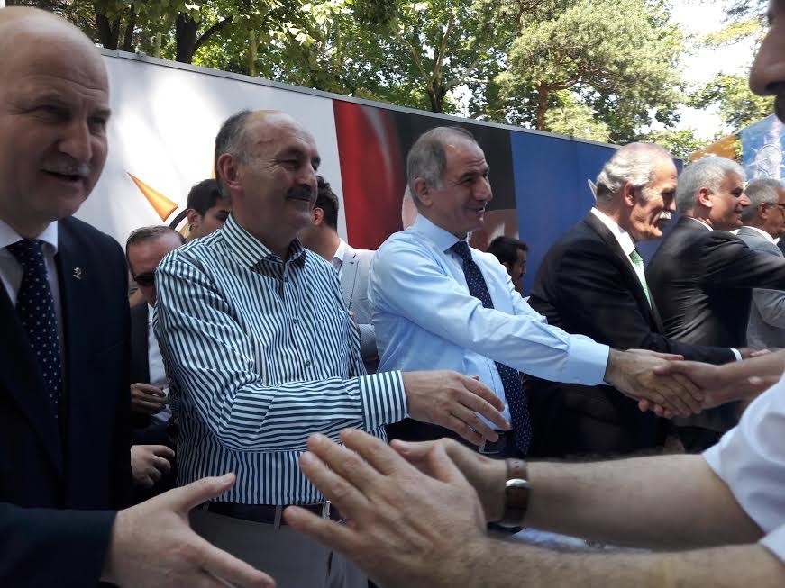 Bakan Müezzinoğlu: Milletten Korkanlar Milletle Beraber Yürüyemeyenler, Otobanların Emniyet Şeritlerinde Yürümeye Devam Edeceklerdir