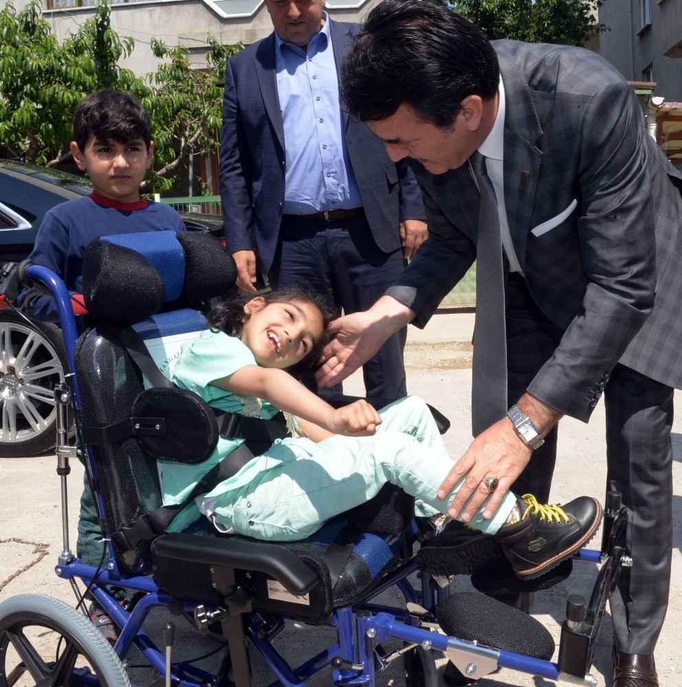 Dündardan Engelleri Kaldıran Hediye