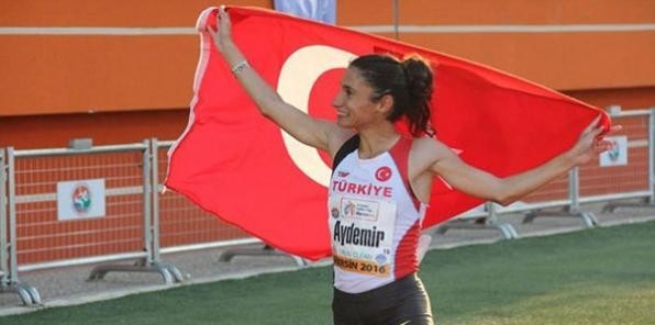 Esma Aydemirden Milli Başarı