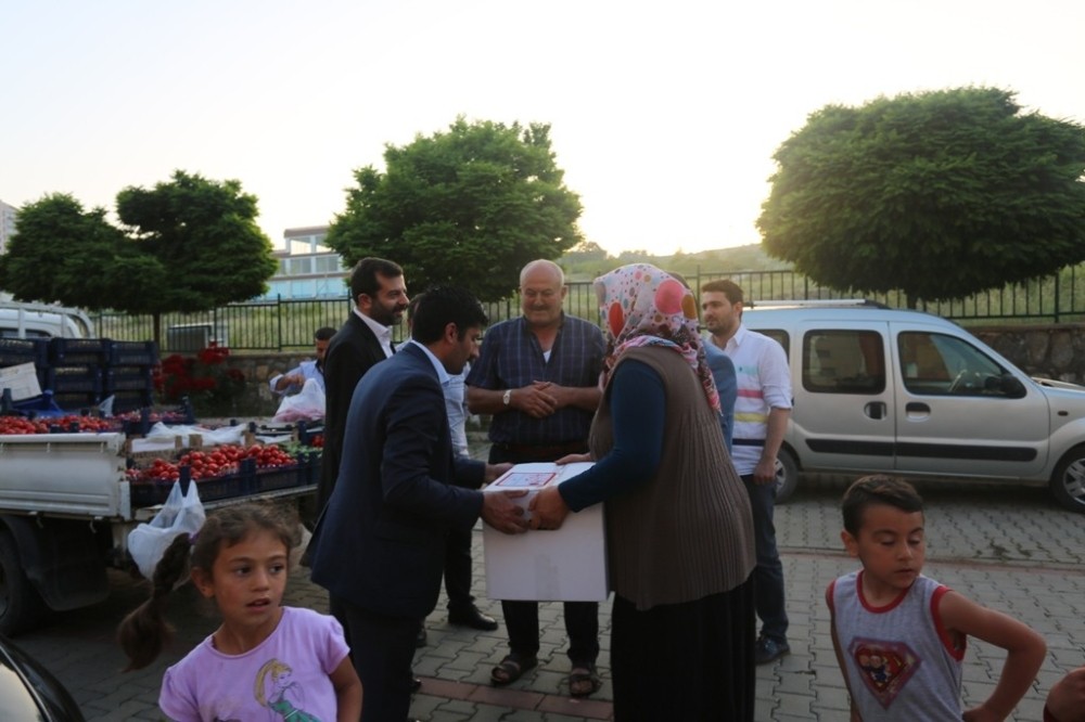 Gürsunun Mahallelerinde Ramazan Bereketi Yaşanıyor