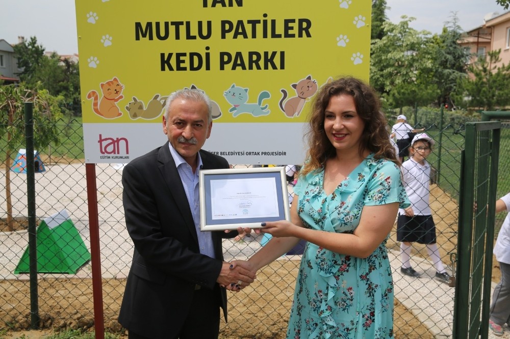 Nilüferin İlk Kedi Parkı Öğrencilerin Desteğiyle Açıldı