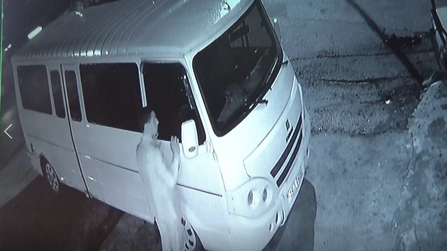 (Özel Haber) Takım Elbiseli Hırsız