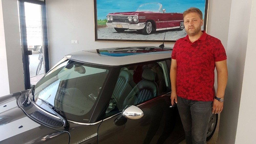 Boş Arsaları İşletme Gibi Gösterip Araba Satıyorlar