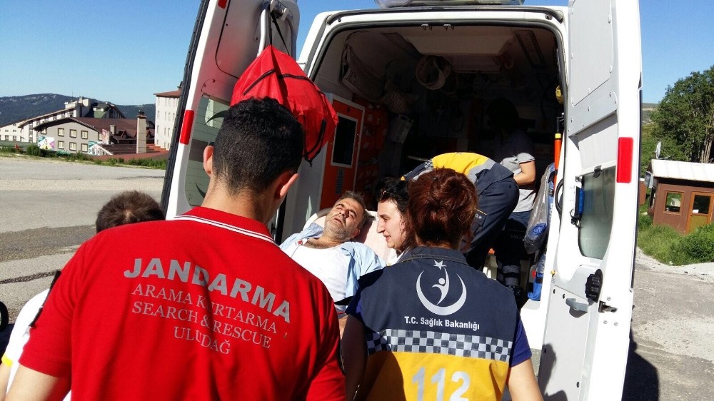 Doğa Yürüyüşünde Kalp Krizi Geçiren Şahıs Kurtarıldı