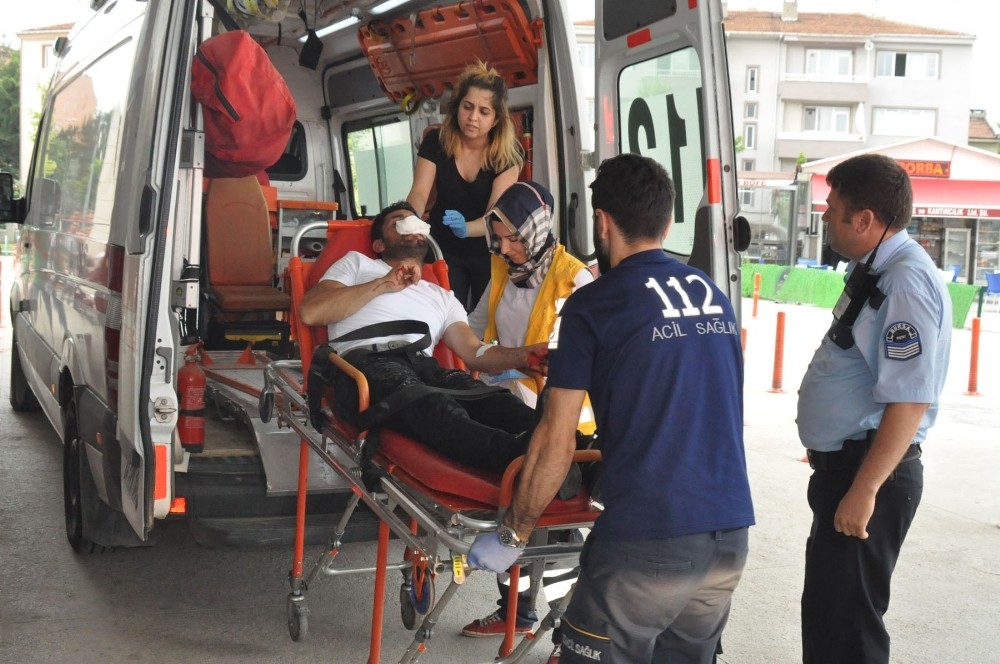 Motosikletini Çalan Hırsızın Burnunu Kırdı