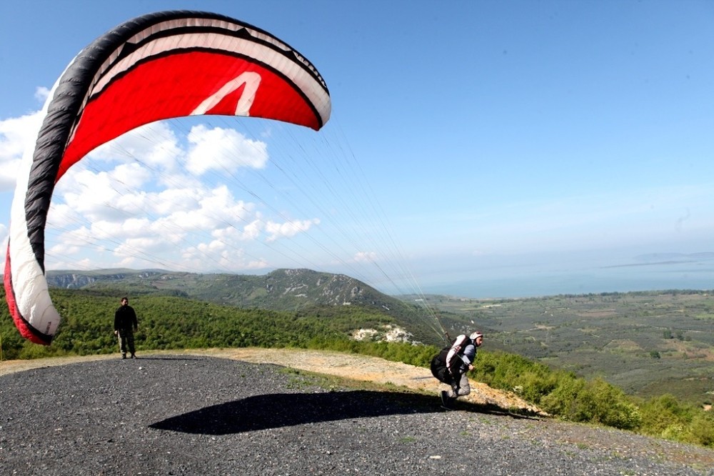 Nilüfer Belediyesinden Yamaç Paraşütü Kursu