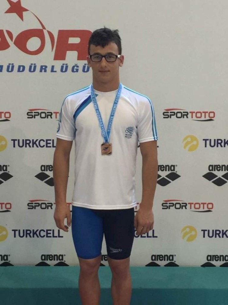 Nilüferli Yüzücüye Milli Davet