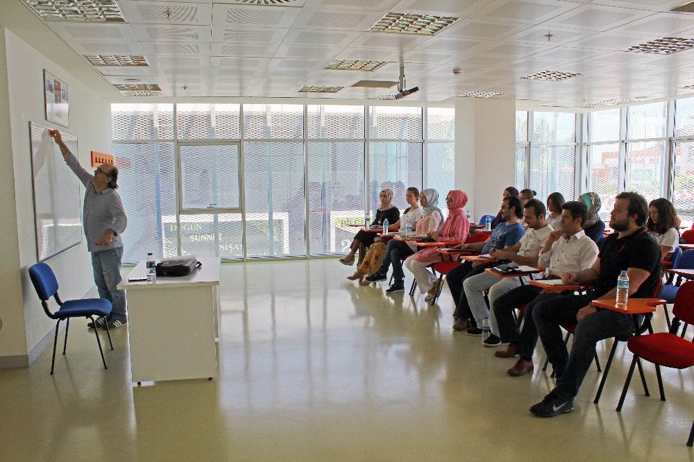 Osmekle Bir Lisan, Bir İnsan