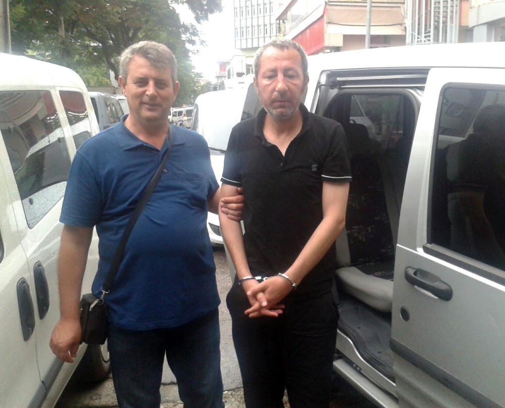 Otobüs Duraklarında Vatandaşların Cebinden Para Çalan Zanlı Tutuklandı