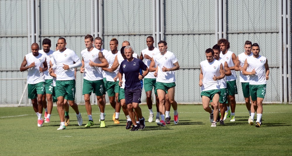 Özlücede Paul Le Guen Rüzgarı